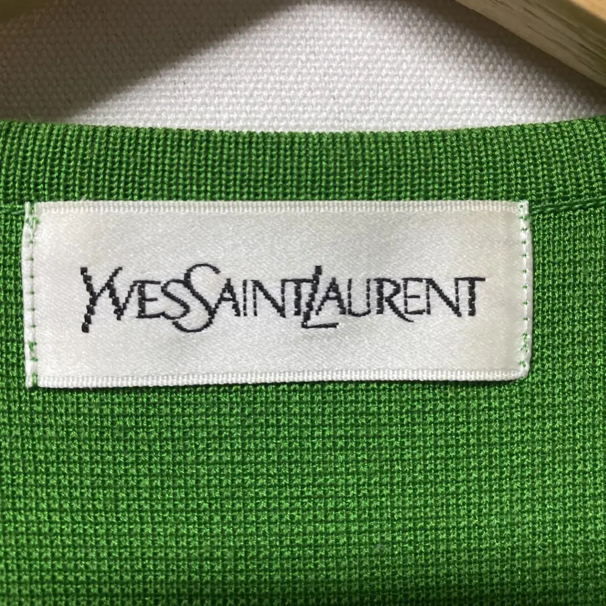 ysl 입생로랑 봄 가디건 M 빈티지 연두색 가디건 55