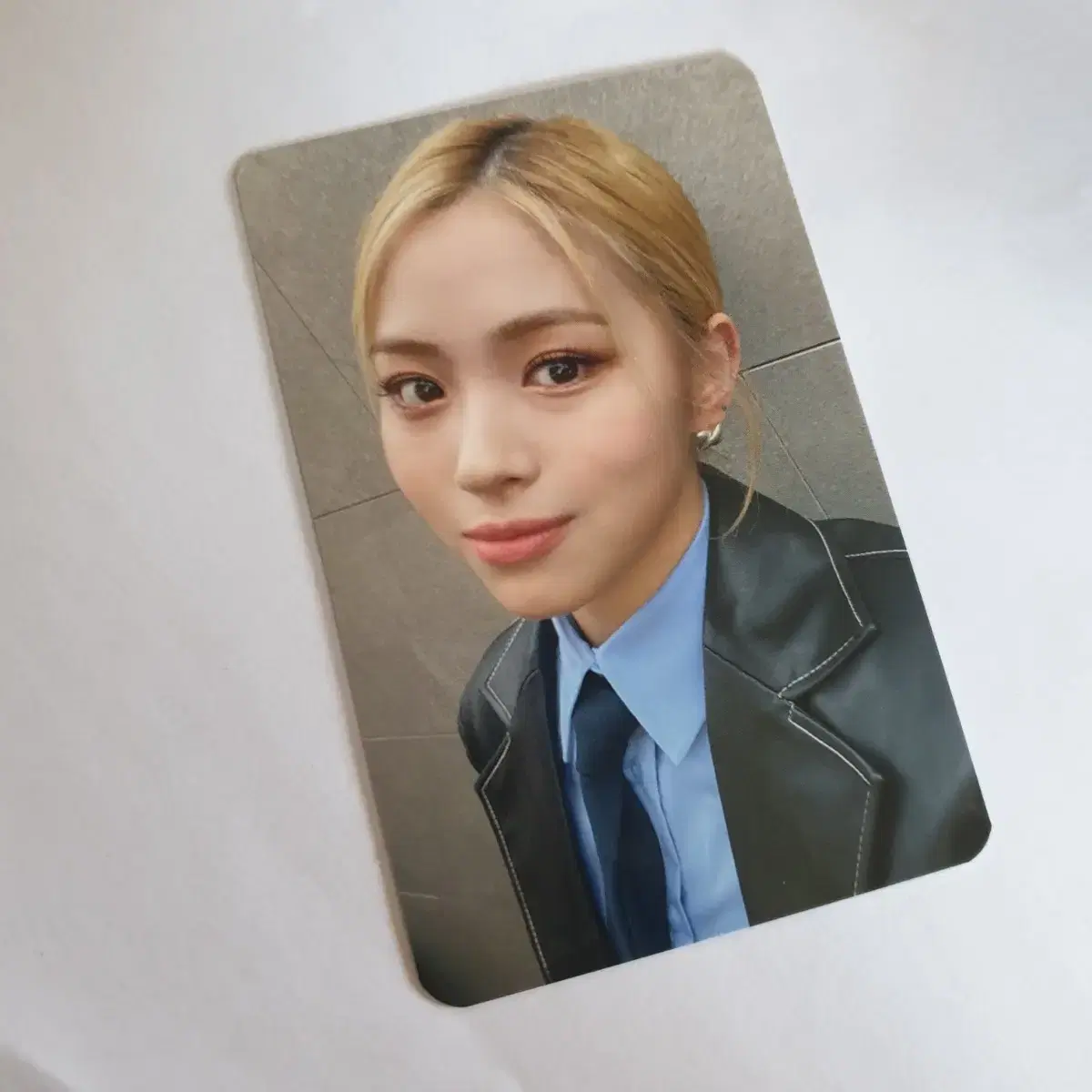 itzy ryujin gethu soundwave events photocard sells