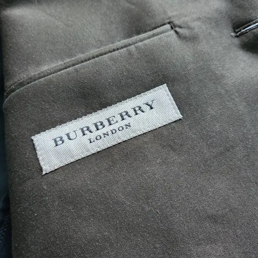 정품 Burberry London Hunting Coat-eu48(46)