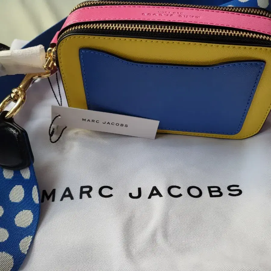 Marc Jacobs  Snapshot_Coconut Multi