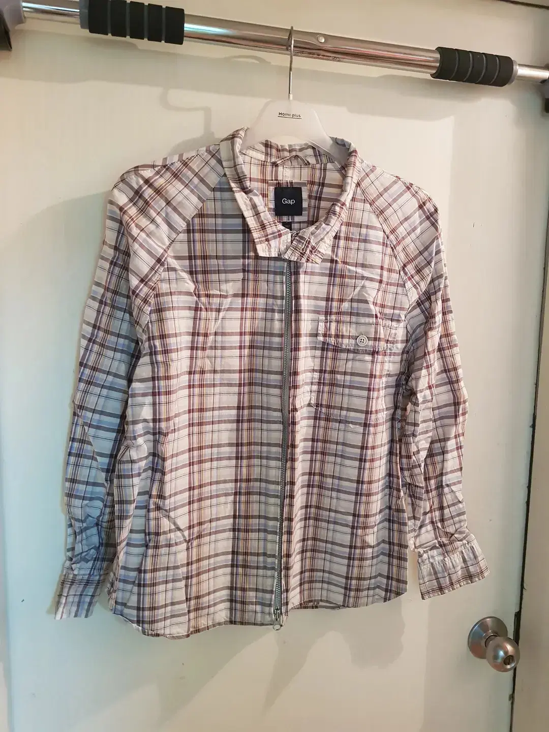 GAP zip-up shirt (95-100)