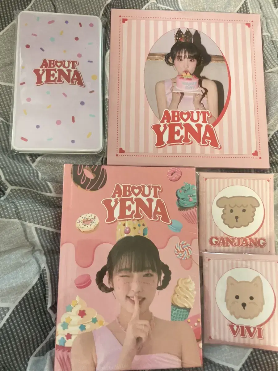 2021 yena Nayeon B-day Goods Set Unsealed