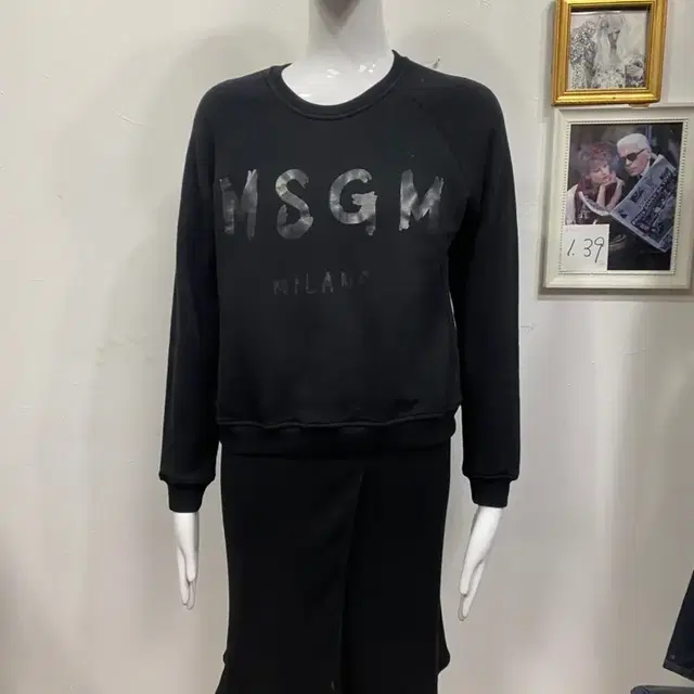 MSGM 검정긴팔티 맨투맨 