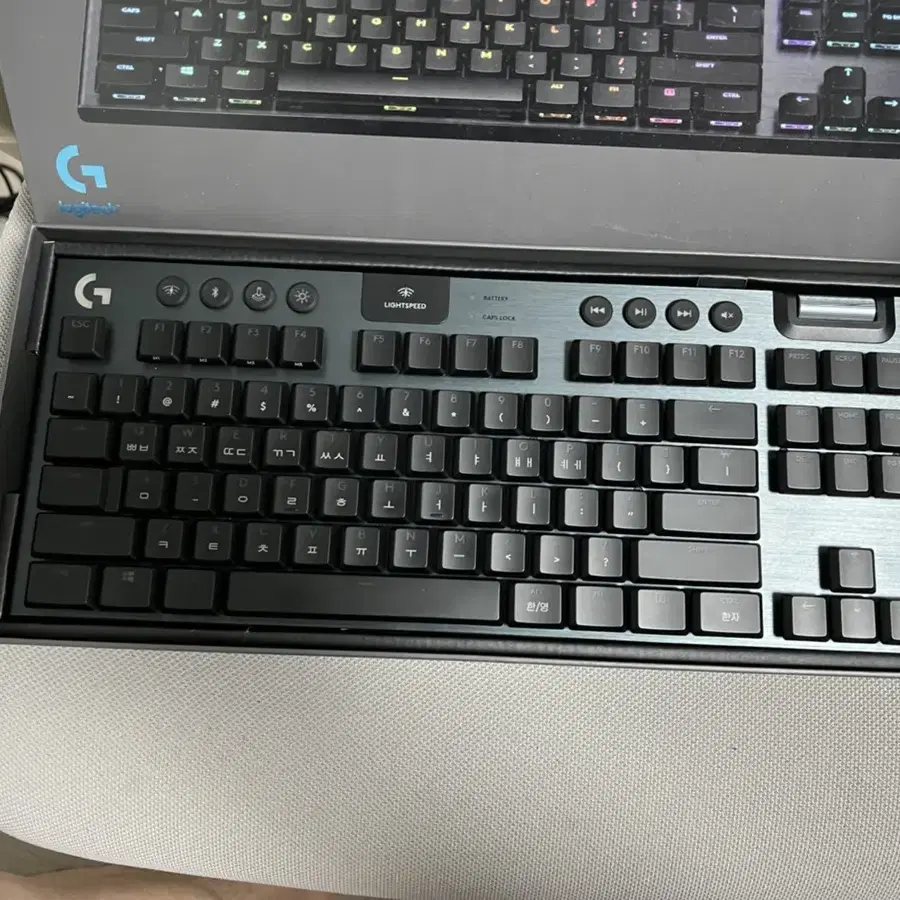 로지텍 G913TKL 갈축