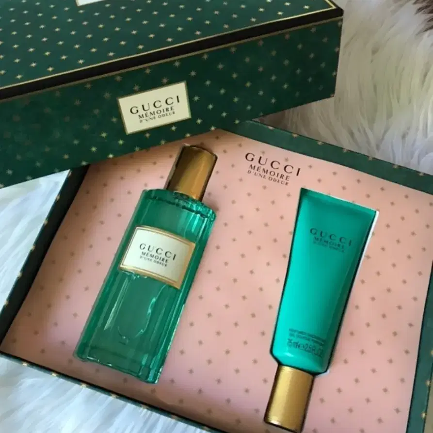 구찌(GUCCI) 메모리 오드퍼퓸100ml&샤워젤75ml 기프트세트