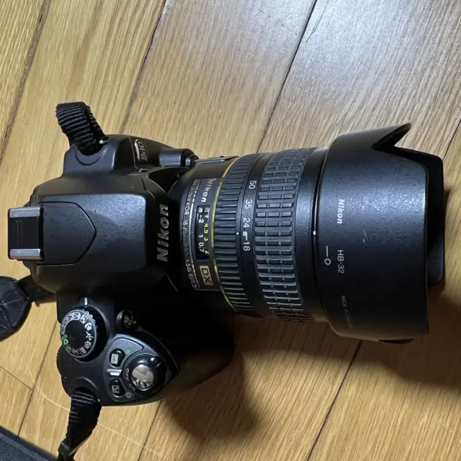 니콘 D40 DSLR