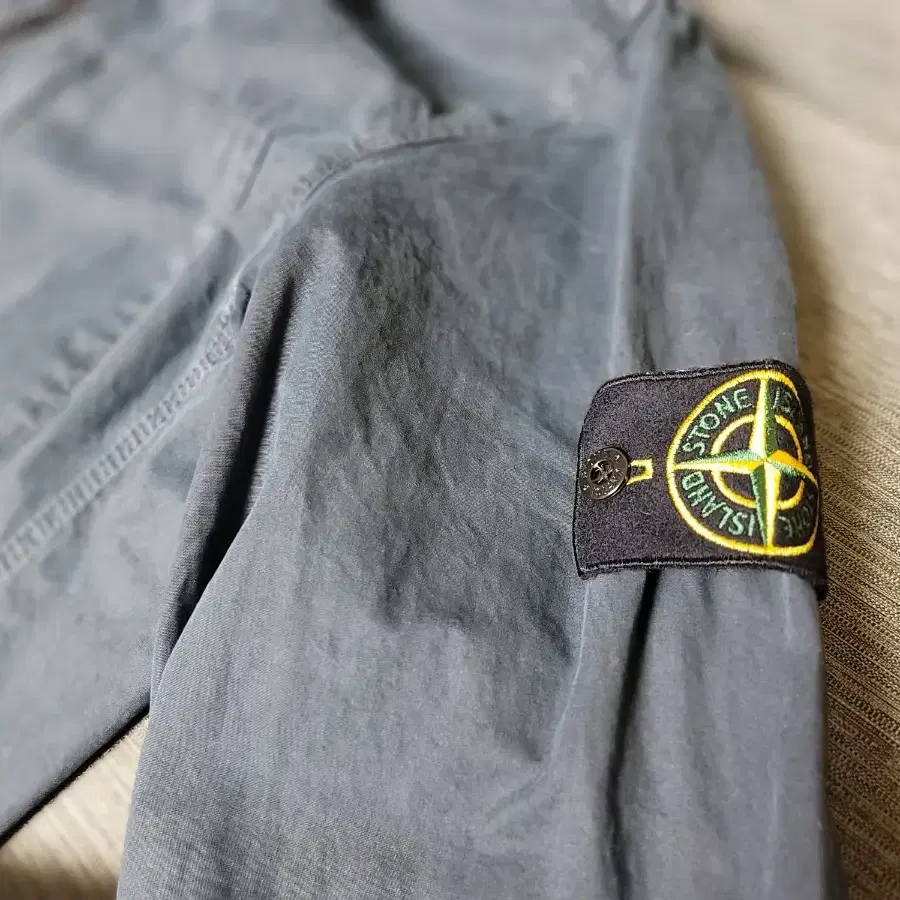 스톤아일랜드 후드 자켓 STONE ISLAND TELA SMERIGLIA