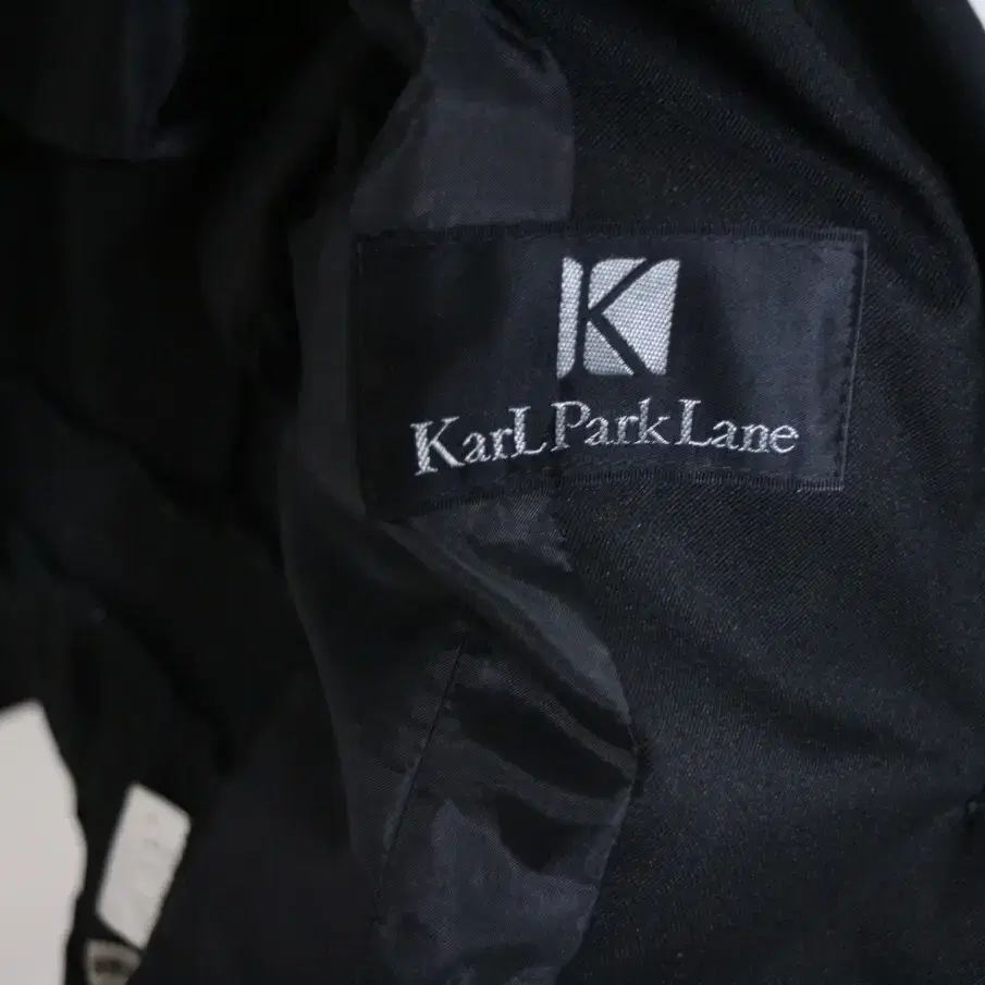 karl park lane 우먼 자켓 팝니다.