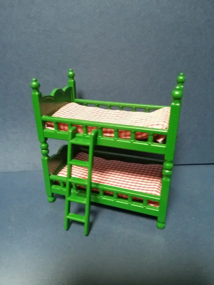 Sylvanian Family Green Bunk Bed