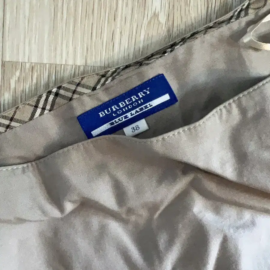 burberry blue label 스커트