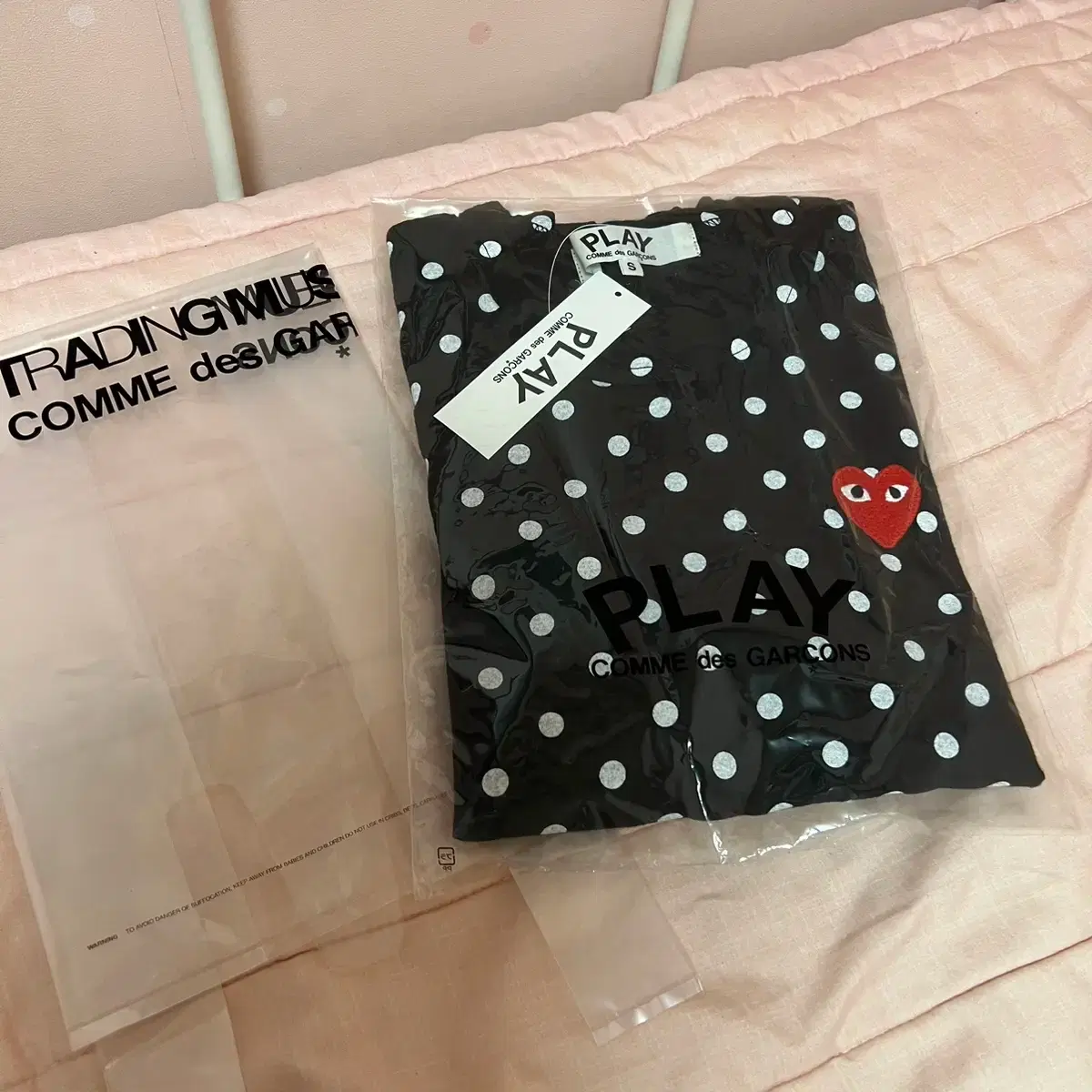 COMME des GARÇONS Red Heart Waffle Polka Dot Dot Long Sleeve Border Tee