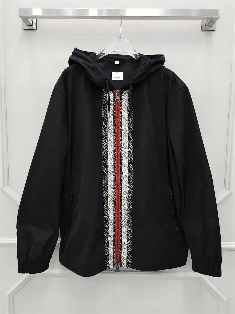 XL / Burberry Black Striped Logo Hooded Windbreaker