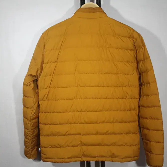 FJALL RAVEN 피엘라벤경량패딩 S (95)