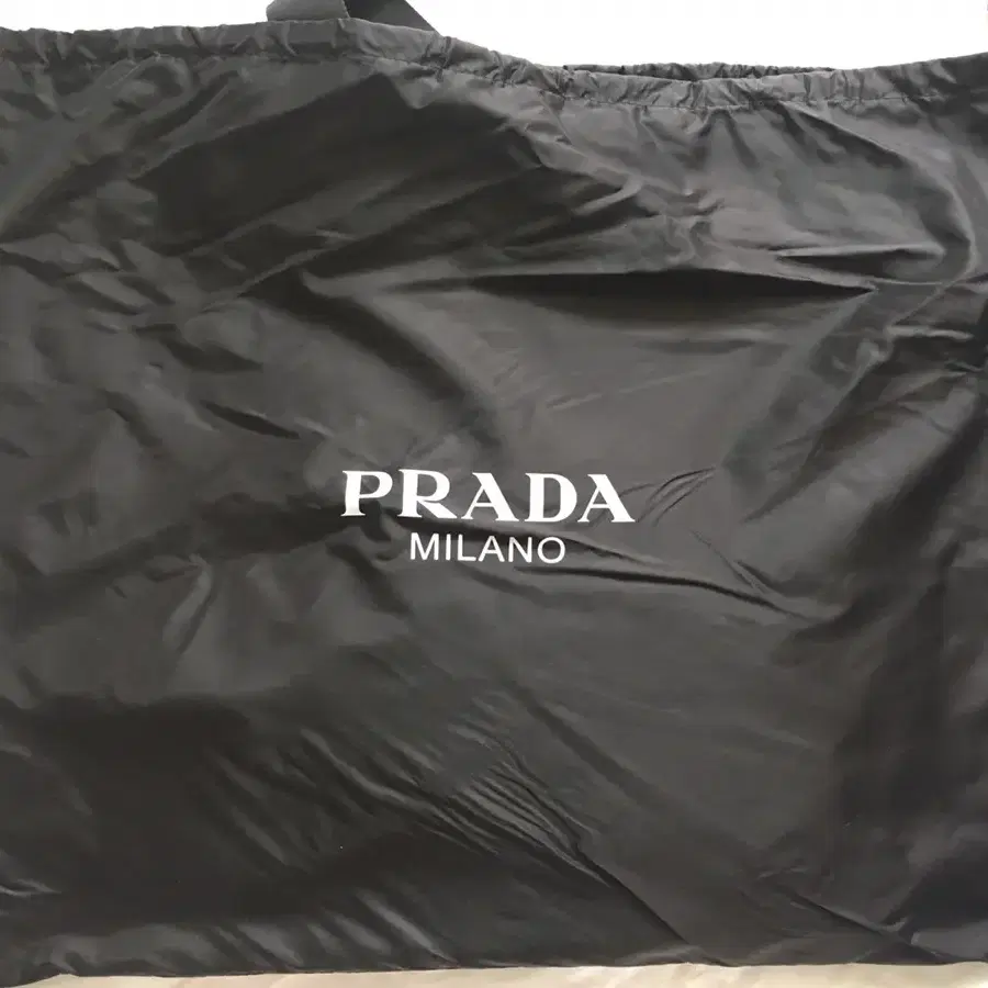 프라다 PRADA / 탈부착 파우치 크로스백