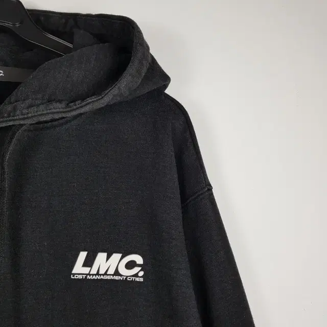 M LMC 후드티