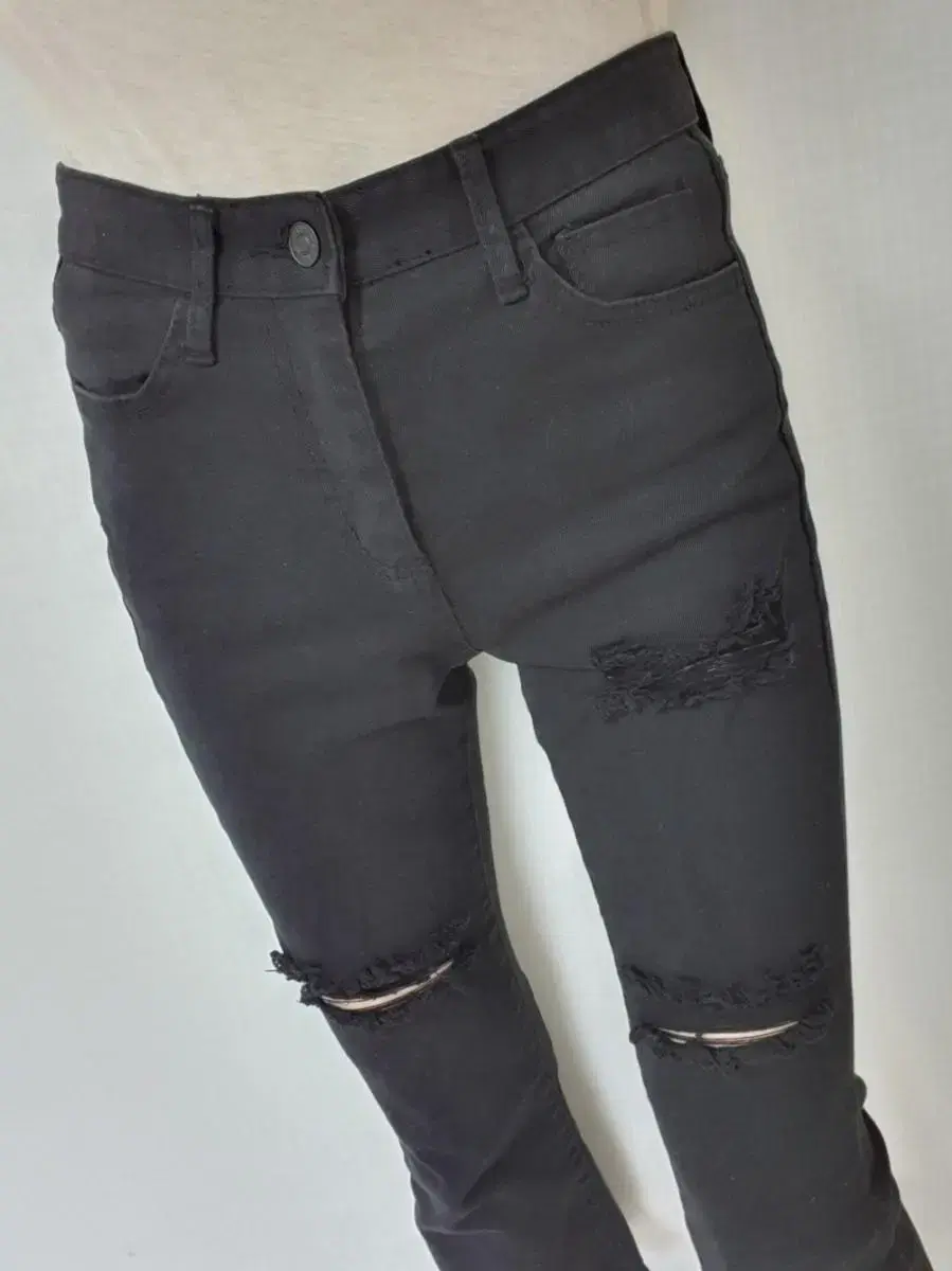 New/Jeans Bootcut Denim Bottoms Damaged Ripped Quick sale Closet Cleanout 445590