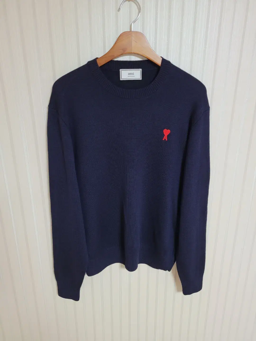 [L] Army Navy Heart Embroidered Wool Knit 220416