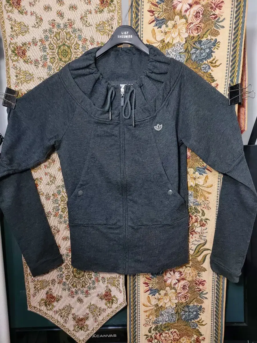 85 Adidas Flame Unique Sweat Zip Up