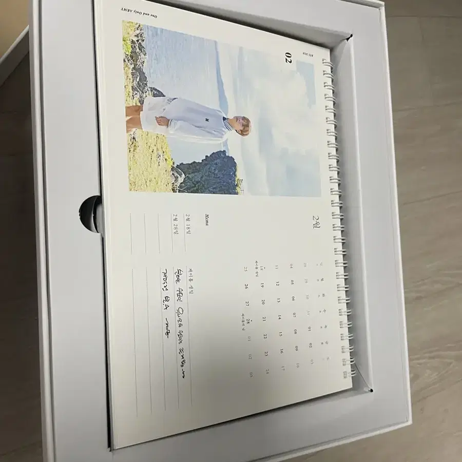 bts 2018 seasons greetings