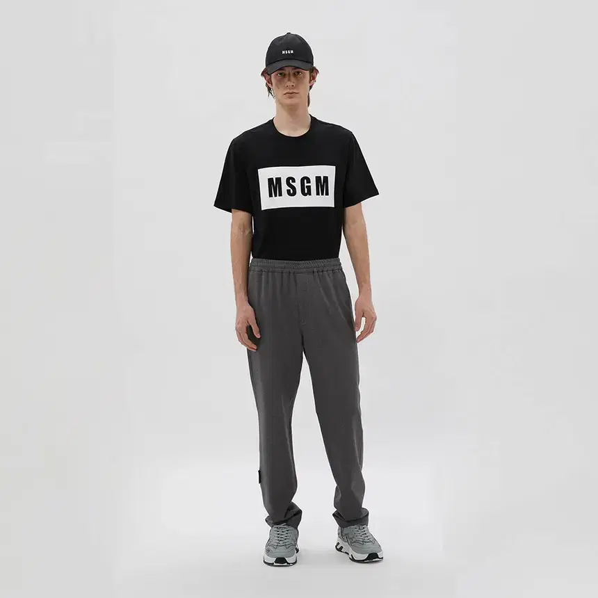 명품편집샵 MSGM 반팔 티셔츠 2000MM520 200002 블랙