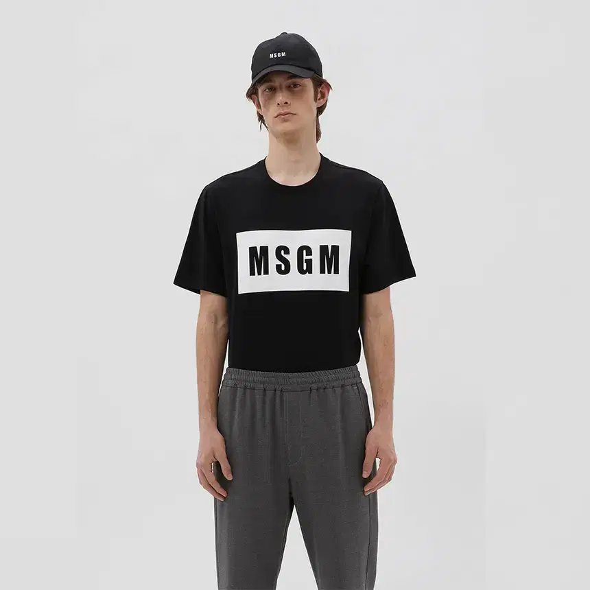 명품편집샵 MSGM 반팔 티셔츠 2000MM520 200002 블랙