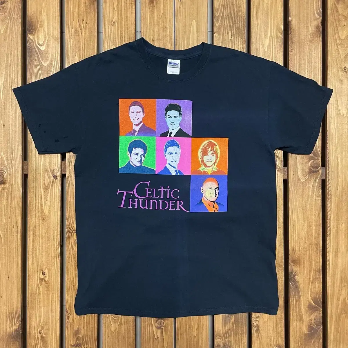 Celtic Thunder Vintage T-Shirt L