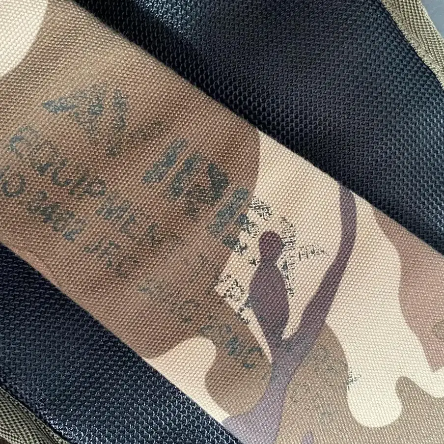 avirex  camo 슬링백 크로스백