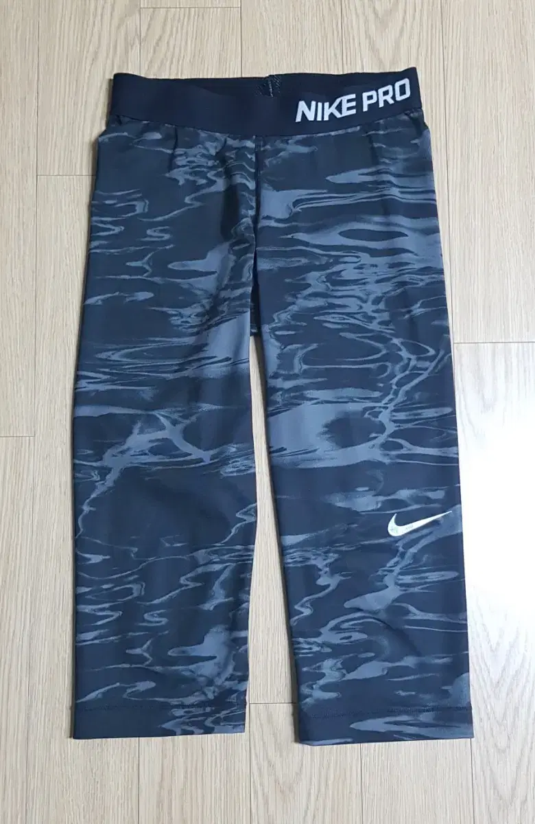 나이키 프로 nike pro 트레이닝 카모프린팅 3/4 스판덱스 타이즈