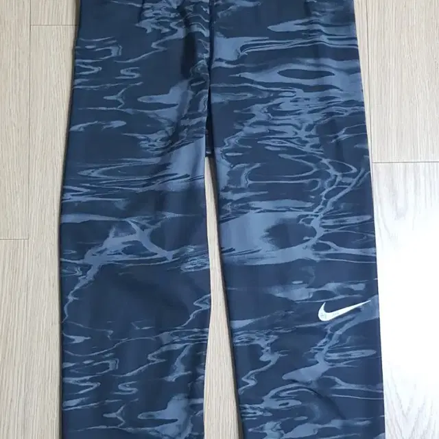 나이키 프로 nike pro 트레이닝 카모프린팅 3/4 스판덱스 타이즈