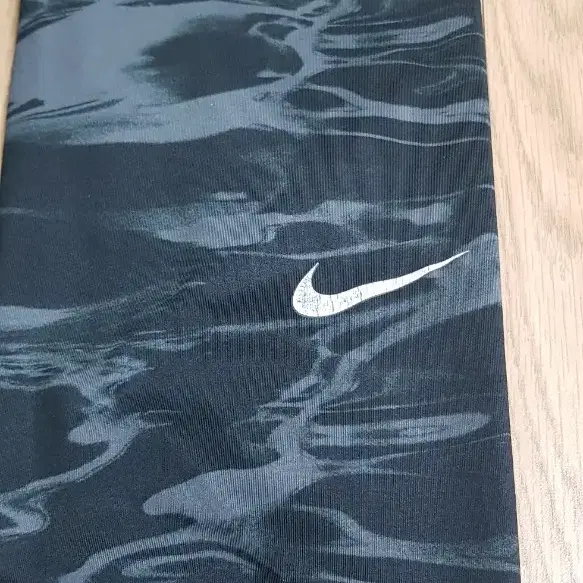 나이키 프로 nike pro 트레이닝 카모프린팅 3/4 스판덱스 타이즈