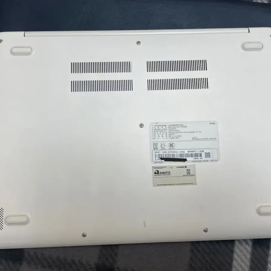 삼성 노트북9 nt910s3l-k14w ssd 128gb FHD입니다