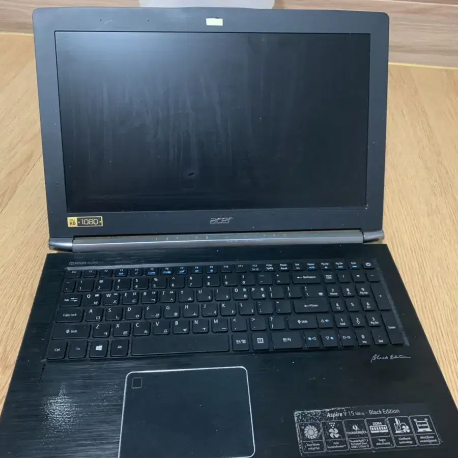 에이서 Aspire V15 Nitro-Black Edition