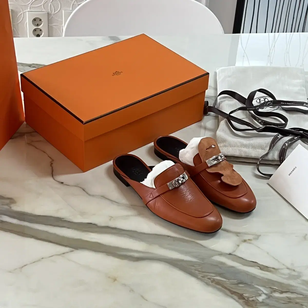 [HERMES] 에르메스 OZ GOATSKIN 여성 뮬(새상품)