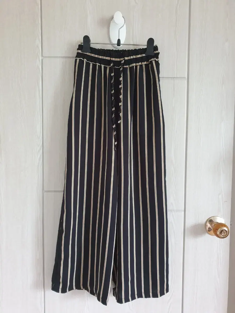 Vahn Acres Pants New Arrivals