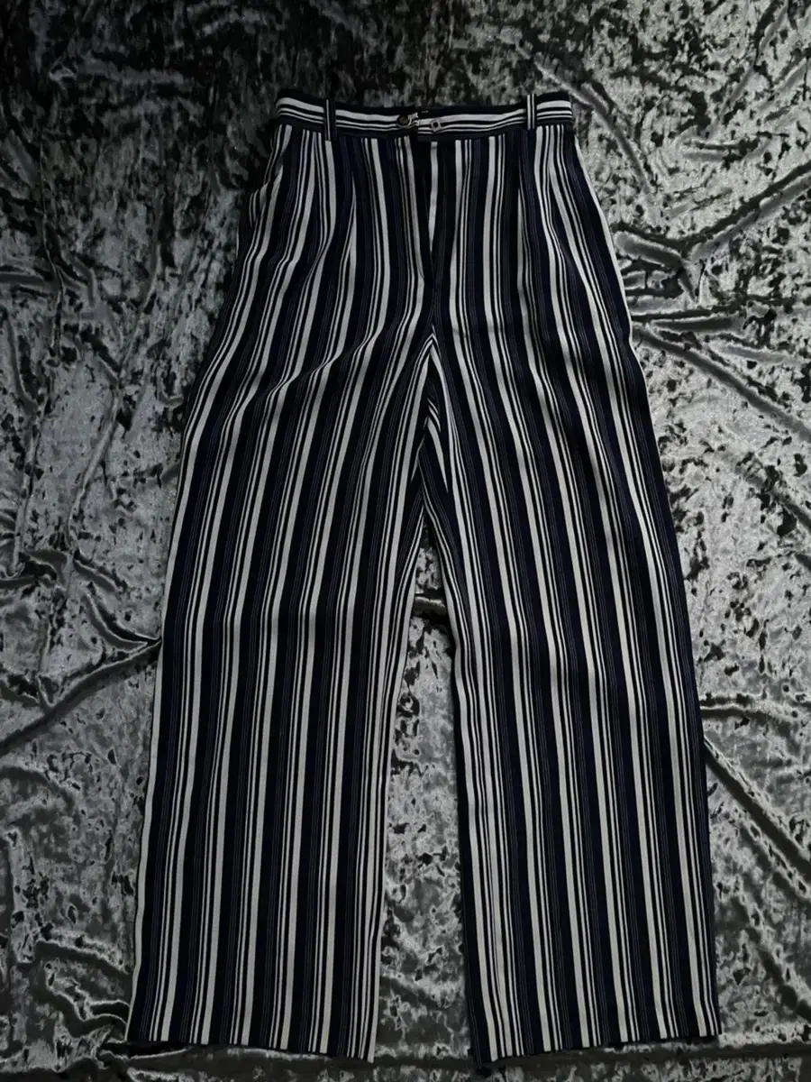 BLUE COLORED STRIPE WIDE PANTS