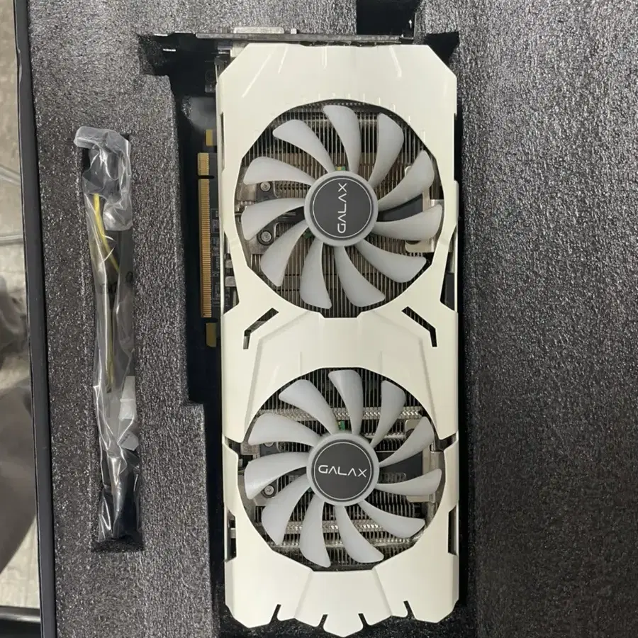 갤럭시 1070ti 판매합니다.