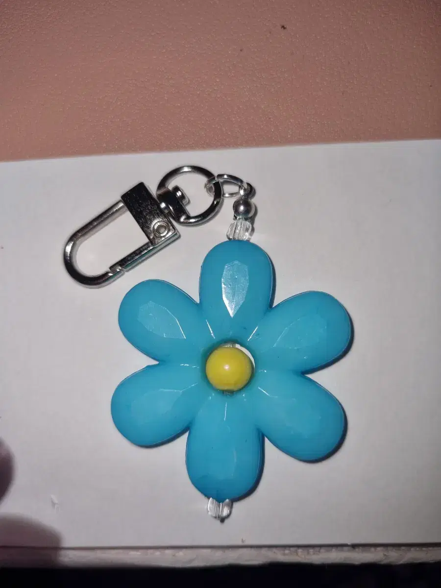 Flower keyring