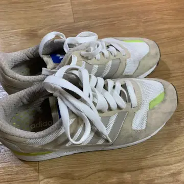 아디다스 신발 브랜드 중고거래 플랫폼, 번개장터