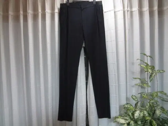 (size 82) Time Homme / Banded Slacks Black