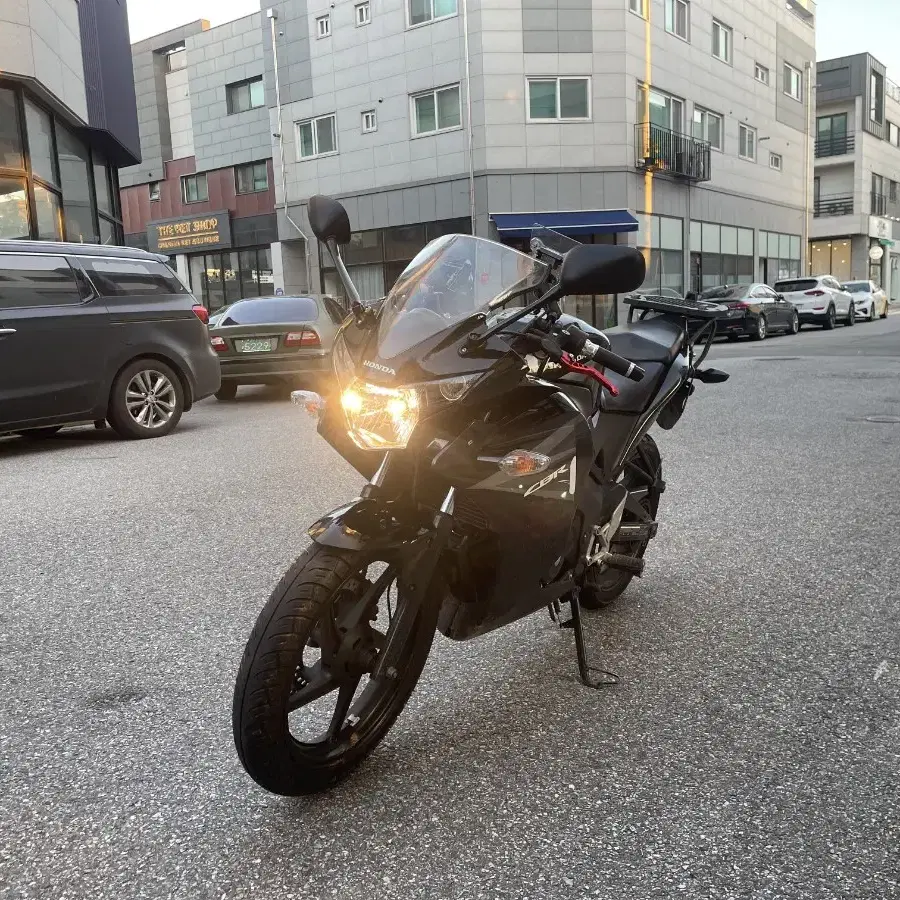 cbr2011년식 125만원 급매합니다