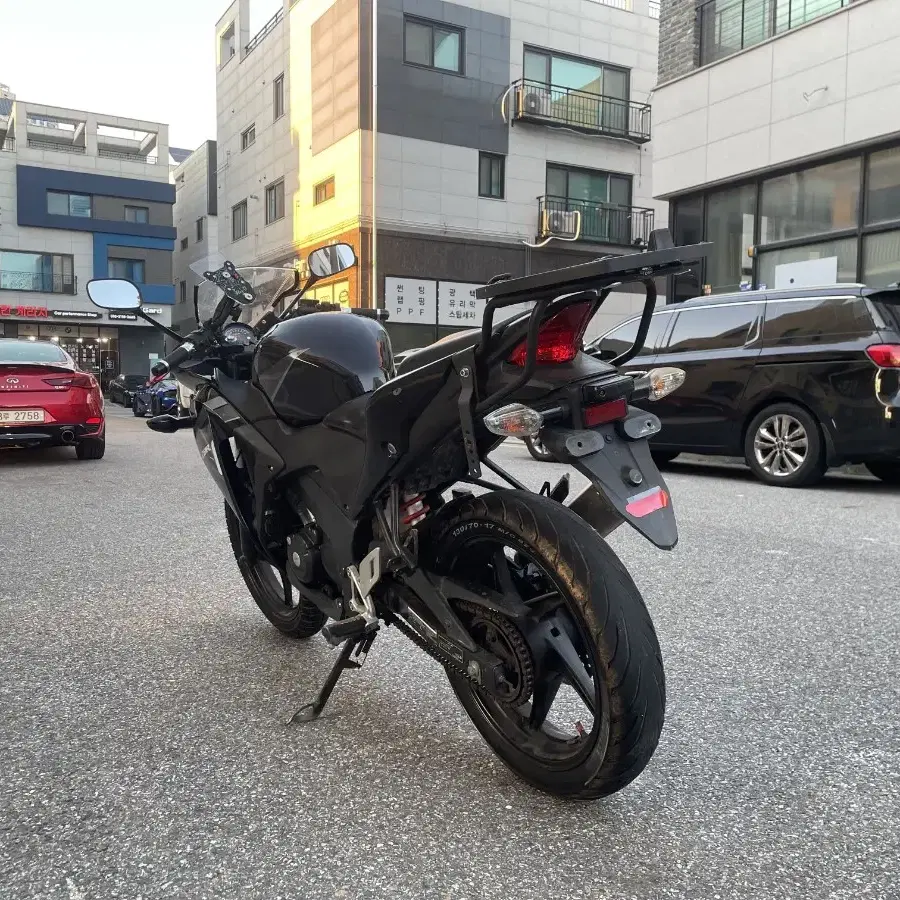 cbr2011년식 125만원 급매합니다