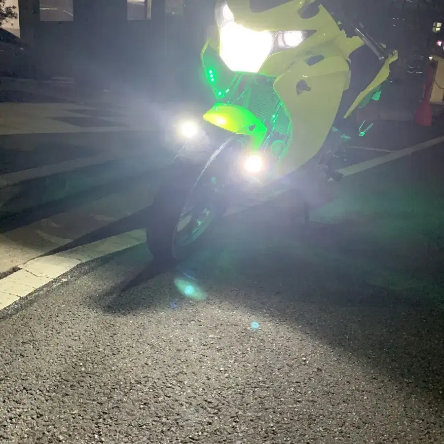 cbr125 2014년식 메뚜기 튜닝 팔아요