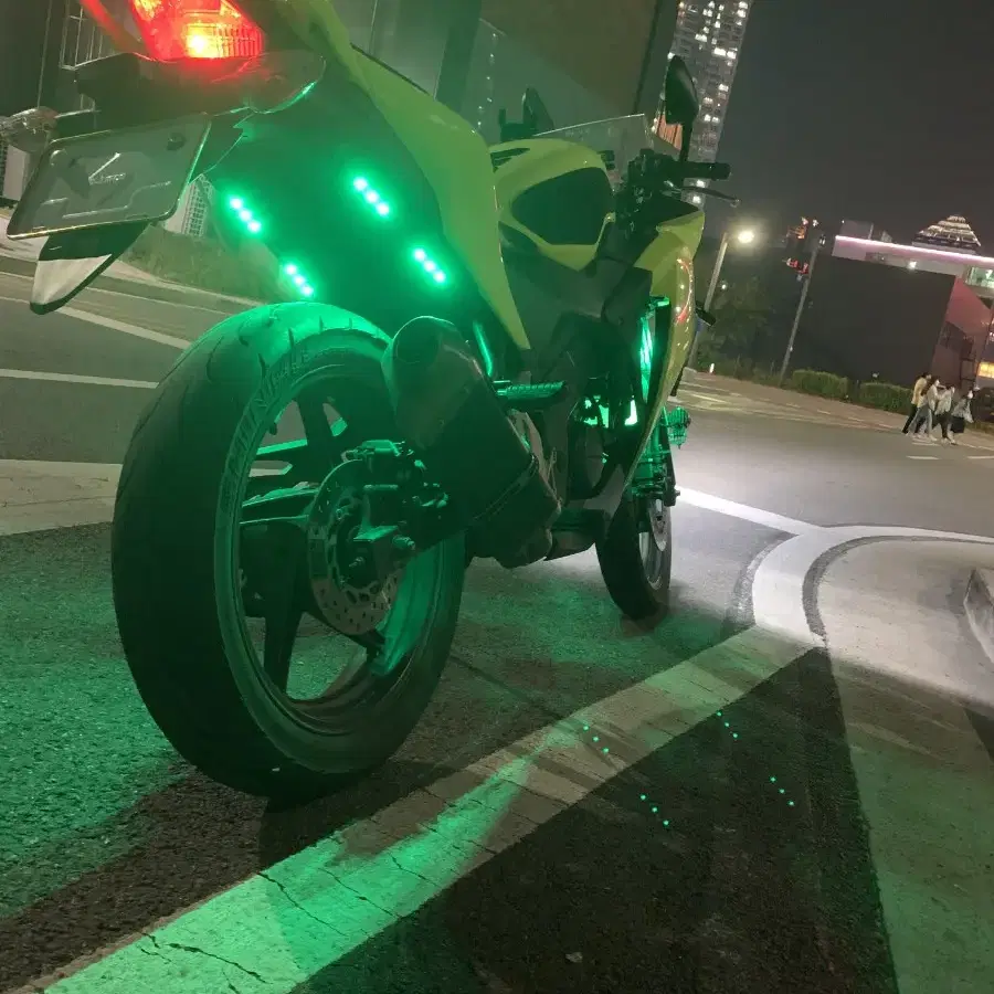 cbr125 2014년식 메뚜기 튜닝 팔아요