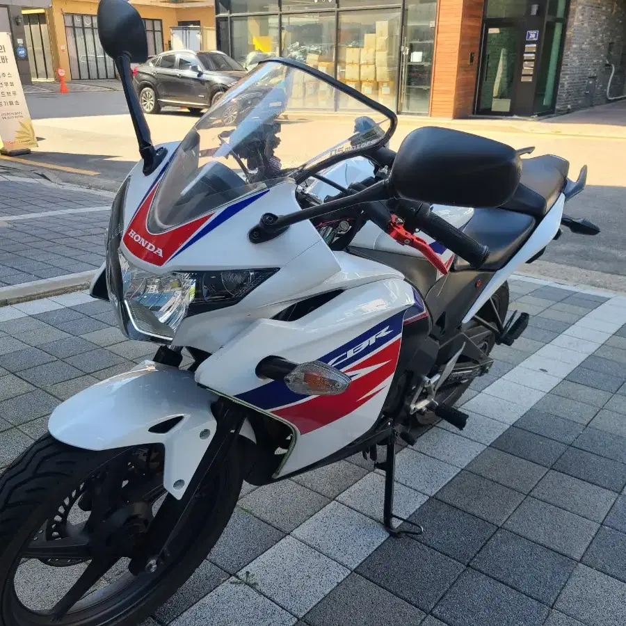 cbr125 2012년건담 145만원 급매합니다