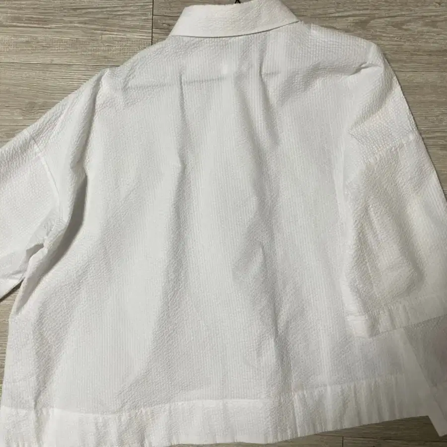 eunoia round basic blouse 유노이아 블라우스