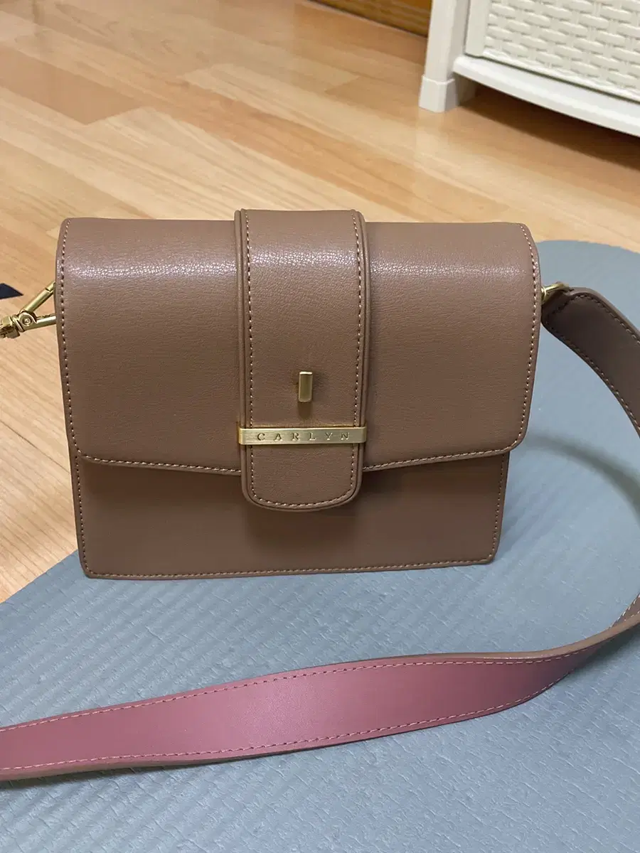 Carline bag
