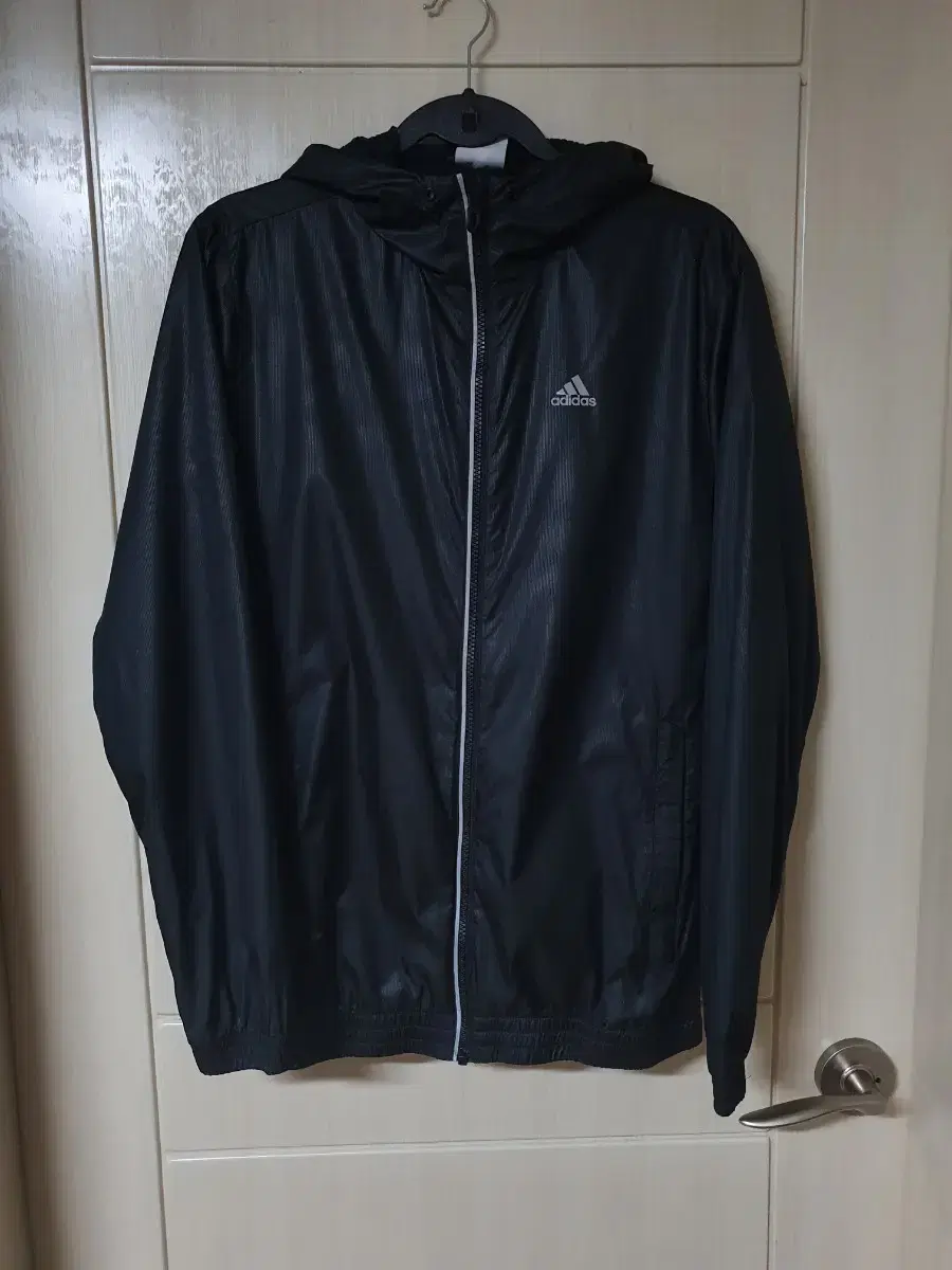 adidas Windbreaker 100 Bom Gaeul