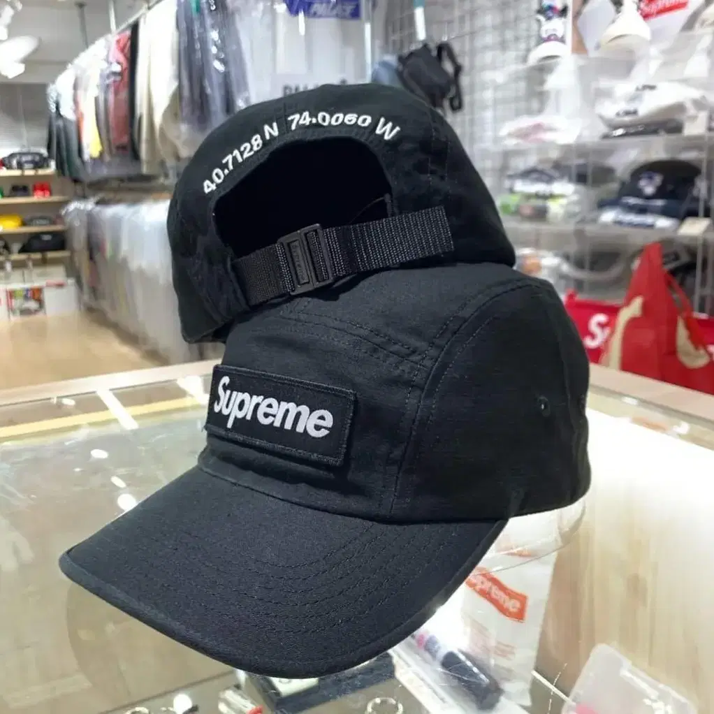 [정품] Supreme 블랙 로고 캡