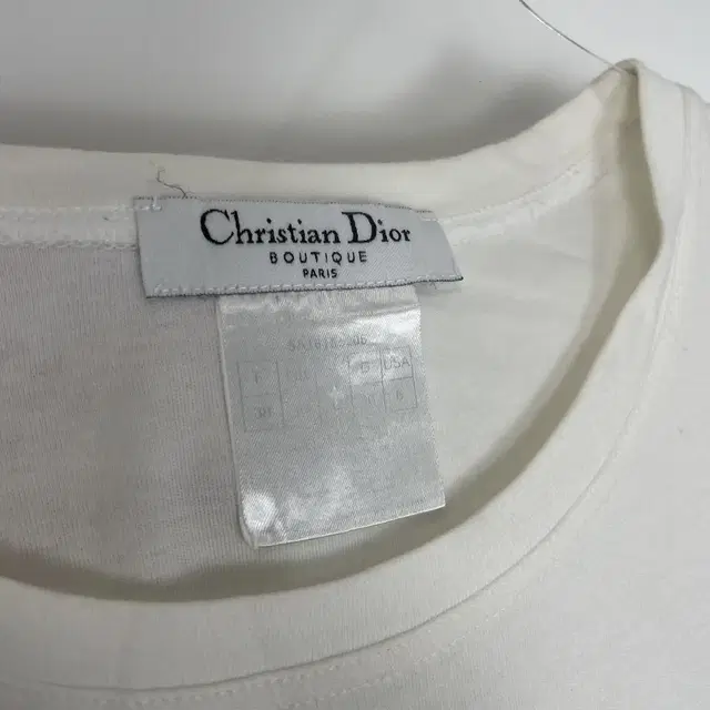 크리스찬디올 christian dior 자수 티셔츠