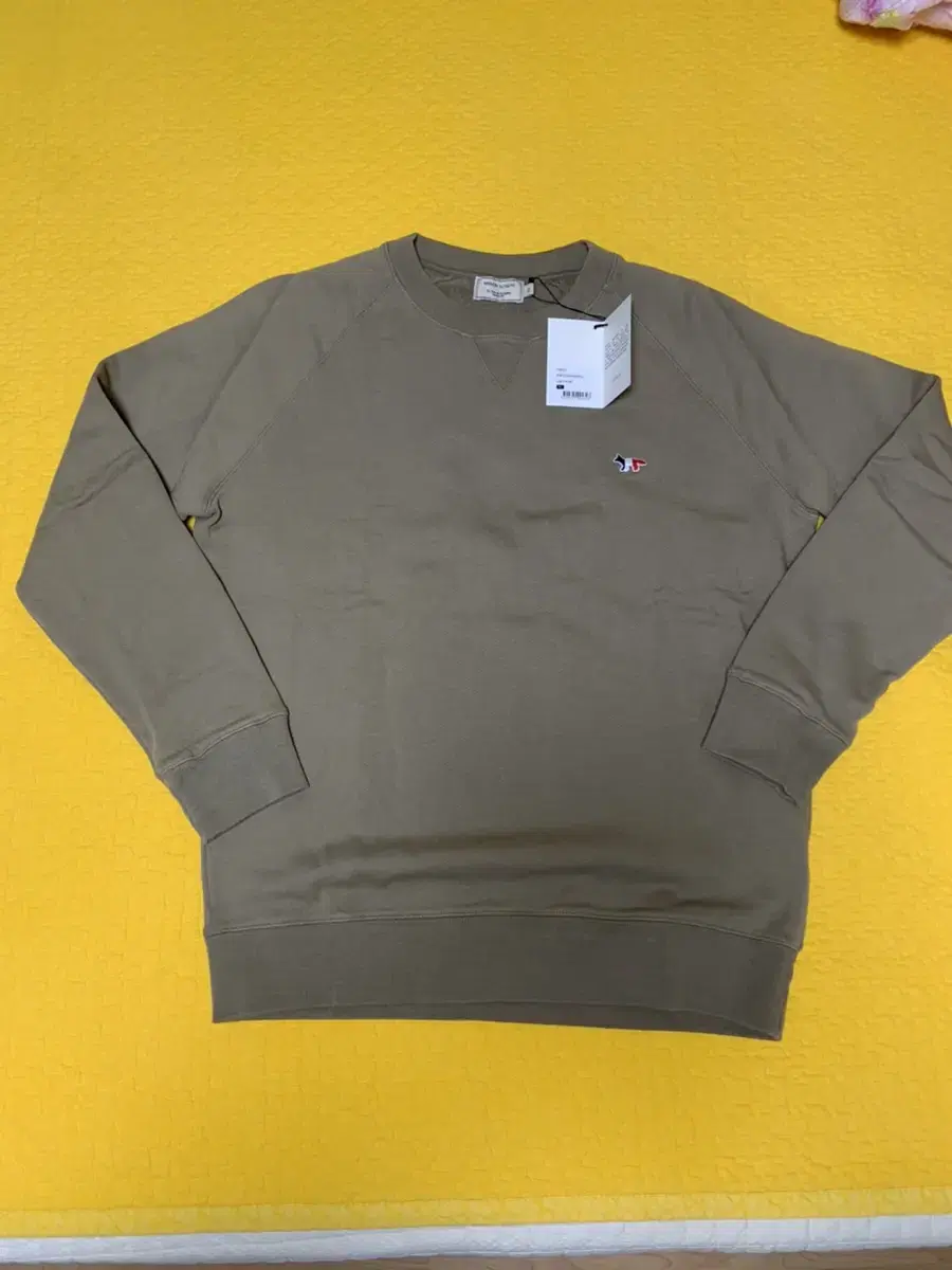 Maison Kitsune Man to Man Olive XL